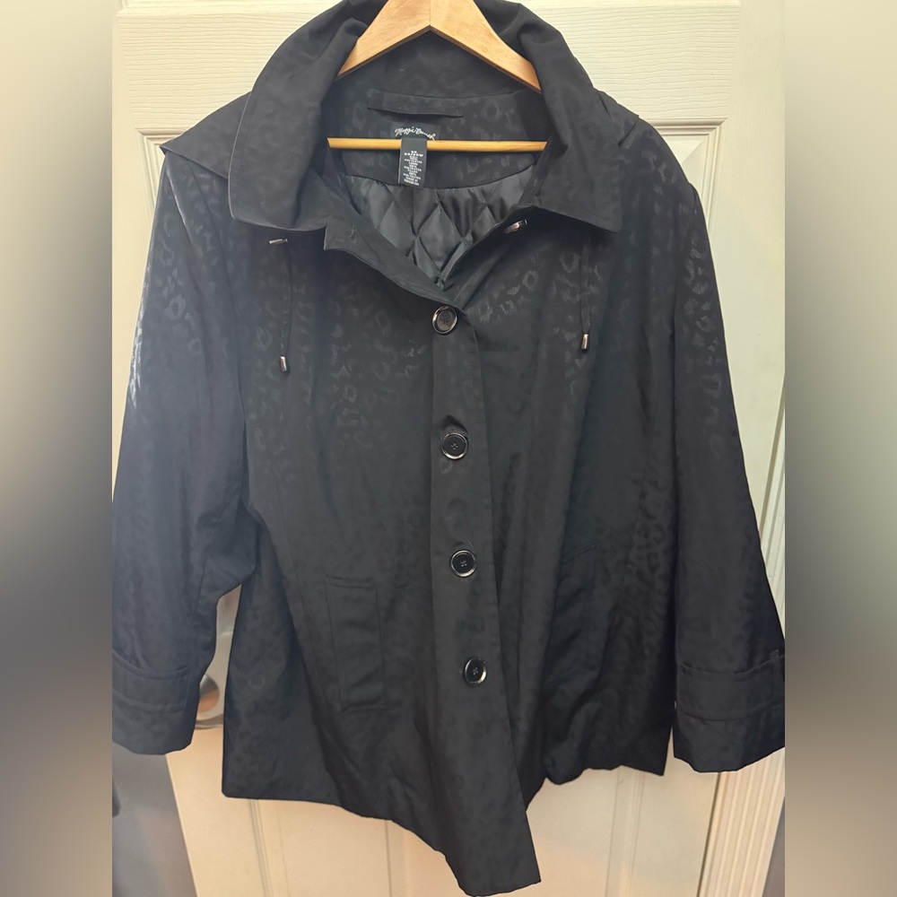 Maggie Barnes removable hooded coat with black pattern - 2X - Picture 2 of 5